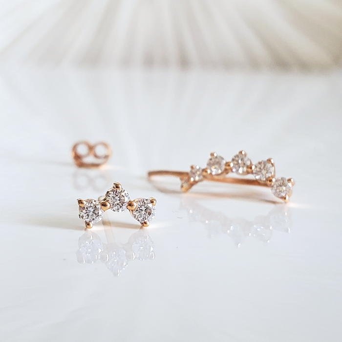 Boucle d'oreille en or 18 carats et incrusté de 6 diamants | Bijoux femme | La Ruée