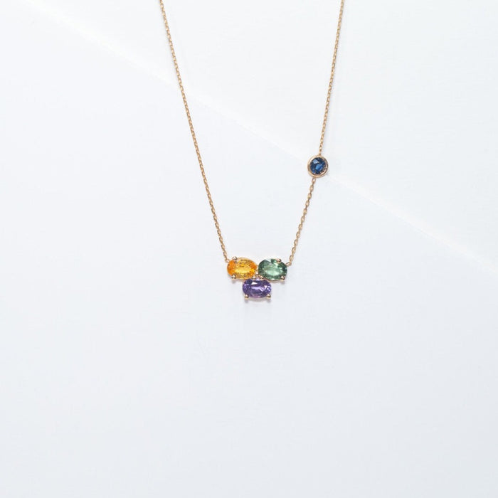 Collier en Or jaune orné de Saphirs orange, vert, violet et bleu | Bijoux pour femme | La Ruée